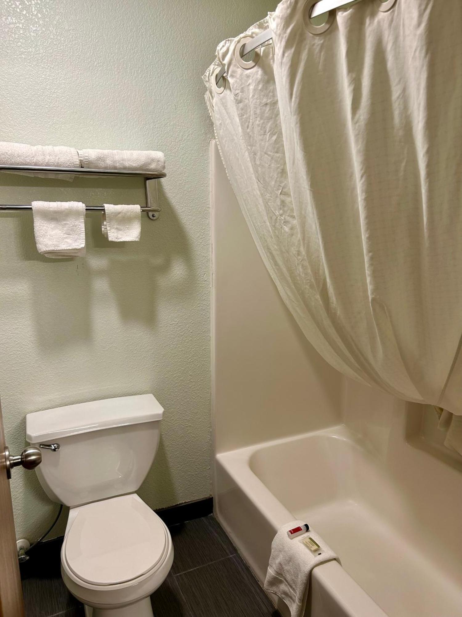 Super 8 By Wyndham Platte City Kansas City Area Esterno foto
