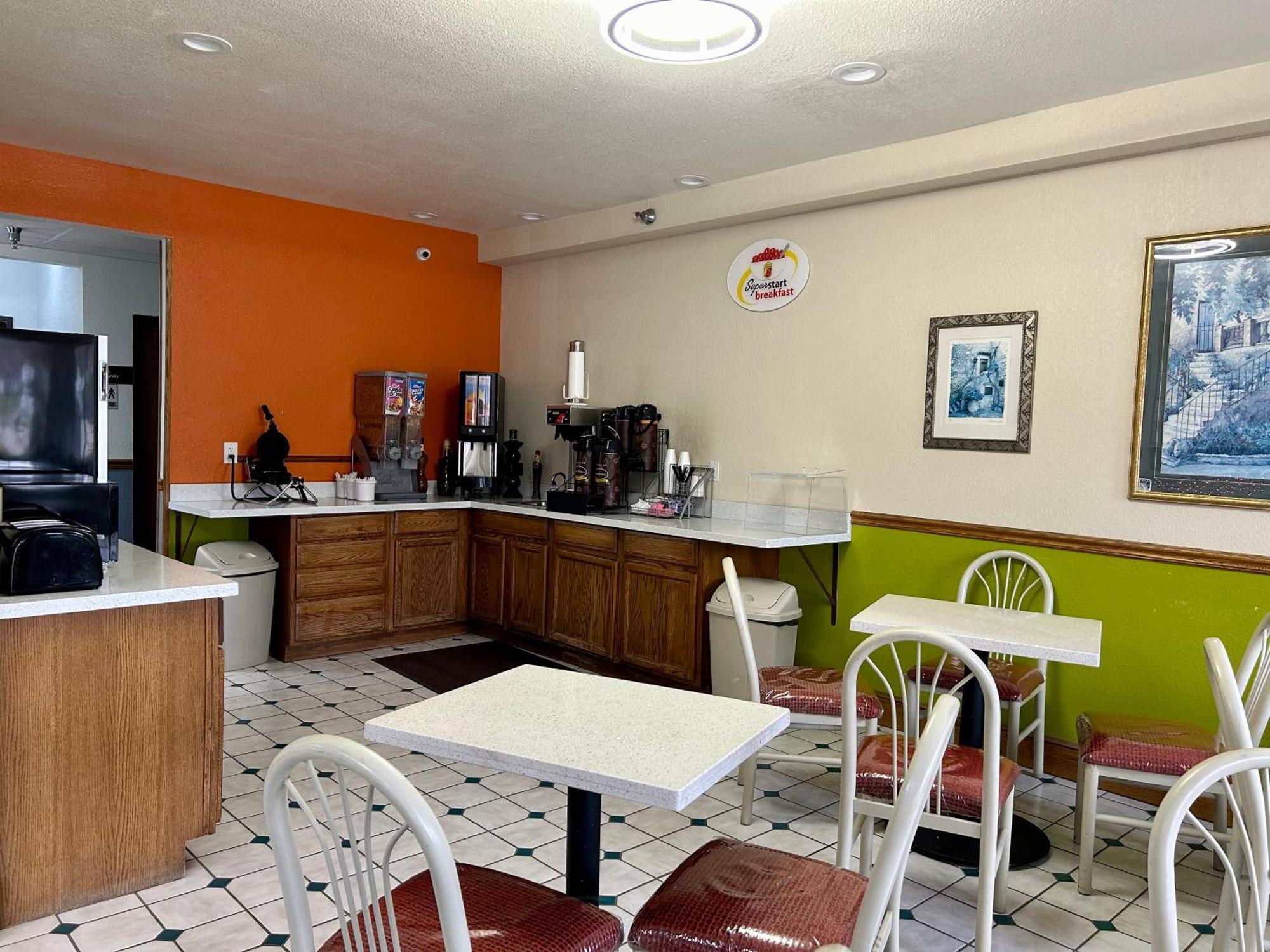 Super 8 By Wyndham Platte City Kansas City Area Esterno foto